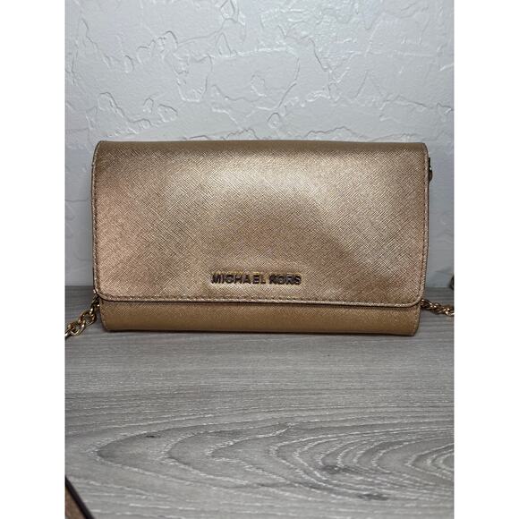 Michael Kors Gold Leather Jet Set Travel Wallet On Crossbody Chain - Pale Gold - Picture 1 of 8